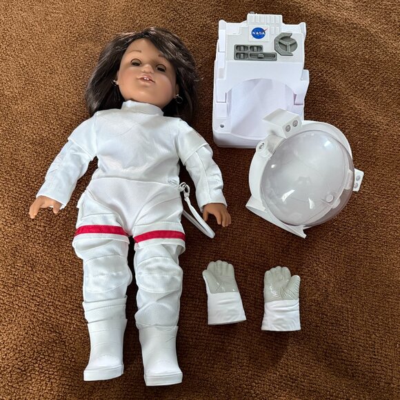 EUC American Girl Luciana Vega with Full NASA Space Suit - Picture 1 of 14